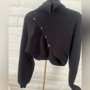 Superdown Button-Trim Cropped Knit Sweater